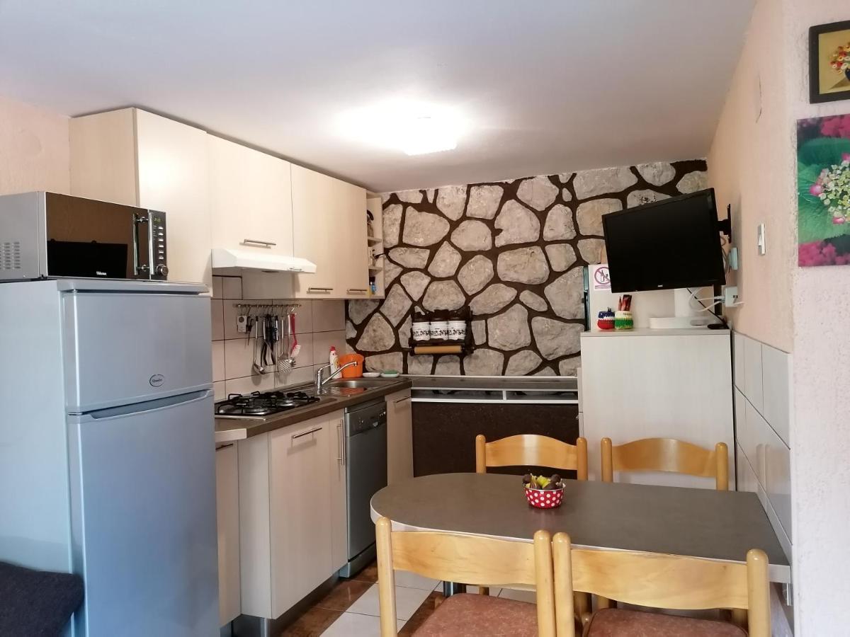 Apartments With A Parking Space Njivice, Krk - 5320 Εξωτερικό φωτογραφία